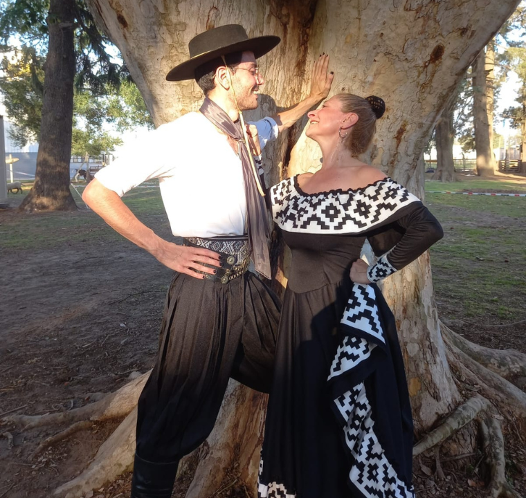 Danzas Folklóricas Jóvenes 4